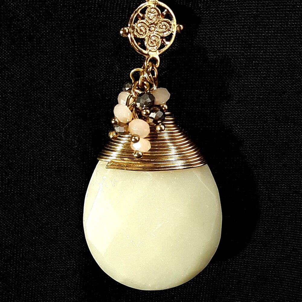 Wire-Wrapped-Faceted Citron-Magnesite-Gold-tone- Pendant Necklace
